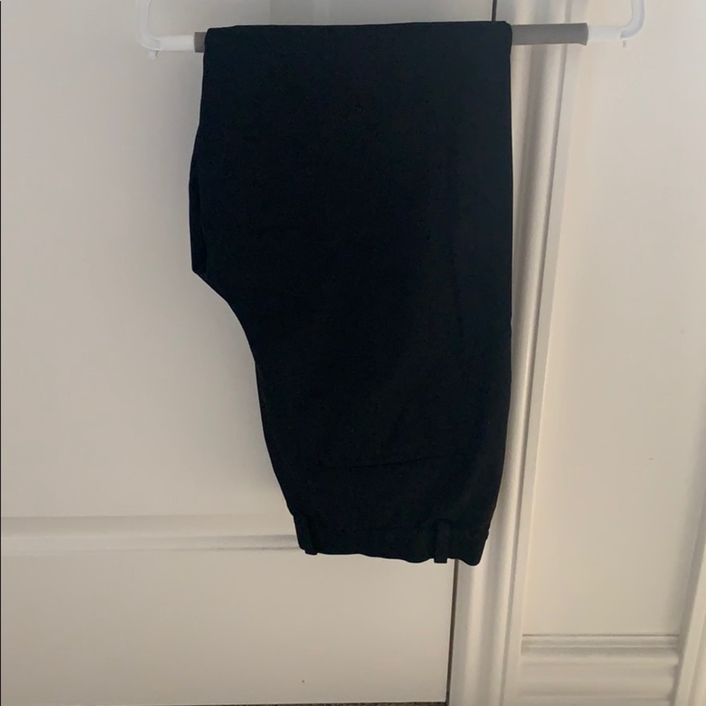 Uniqlo’s black pants